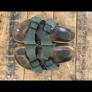 Green Birkenstock Arizona sandals size 40